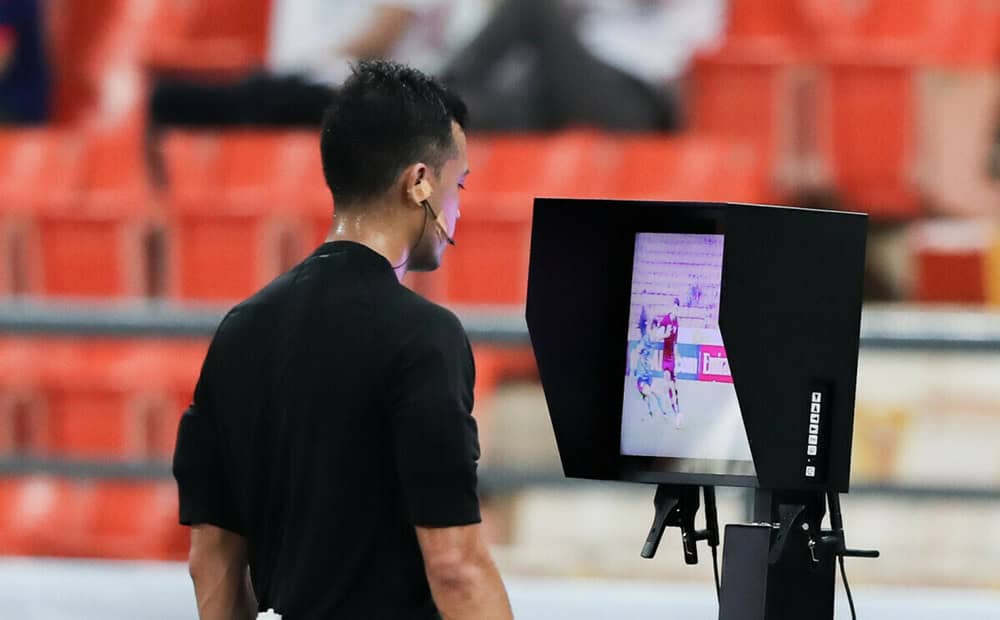 Cách thắng kèo VAR dễ ăn tiền nhà cái mà ít người biết